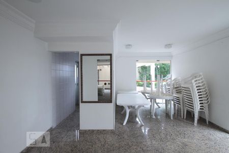 Apartamento à venda com 79m², 2 quartos e 1 vagaSalão de festas