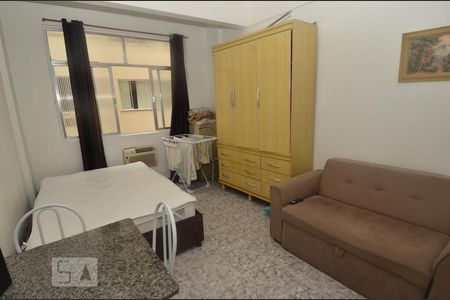 Sala de kitnet/studio à venda com 1 quarto, 28m² em Centro, Rio de Janeiro