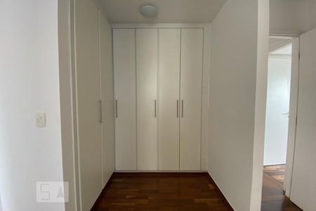 Apartamento para alugar com 92m², 3 quartos e 2 vagasQuarto 3 - Armários