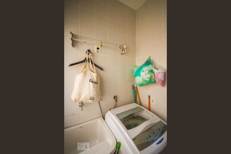 Apartamento à venda com 90m², 2 quartos e 1 vagaÁrea de Serviço