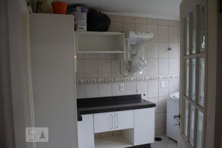 Casa de condomínio à venda com 402m², 4 quartos e 5 vagas