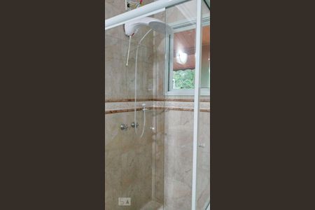 Casa de condomínio à venda com 402m², 4 quartos e 5 vagas