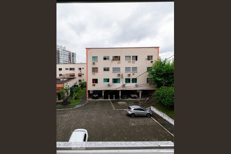 Apartamento para alugar com 80m², 2 quartos e 1 vagaÁrea de Serviço - vista