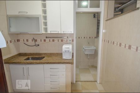 Apartamento à venda com 80m², 2 quartos e sem vaga Apartamento à venda com 80m², 2 quartos e sem vagaCozinha