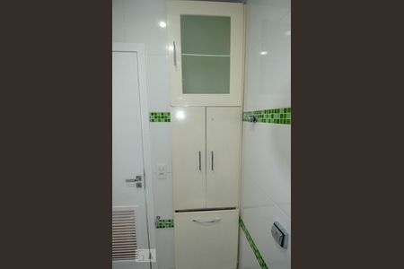 Apartamento à venda com 80m², 2 quartos e sem vaga Apartamento à venda com 80m², 2 quartos e sem vagaBanheiro