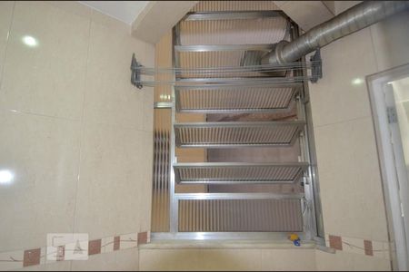 Apartamento à venda com 80m², 2 quartos e sem vaga Apartamento à venda com 80m², 2 quartos e sem vagaÁrea de serviço