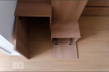 Detalhe na escada de kitnet/studio para alugar com 1 quarto, 12m² em Campos Elíseos, São Paulo