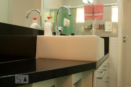 Casa à venda com 190m², 4 quartos e 2 vagasBanheiro Suíte