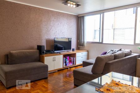 Sala de apartamento à venda com 2 quartos, 82m² em Vila Gumercindo, São Paulo