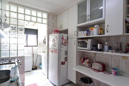 Apartamento à venda com 103m², 3 quartos e 2 vagas Apartamento à venda com 103m², 3 quartos e 2 vagasCozinha