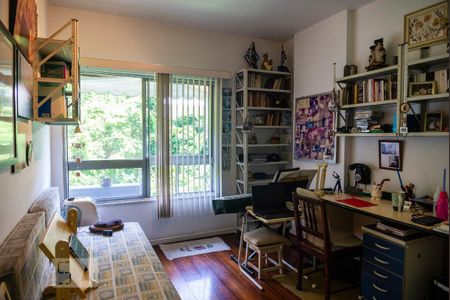 Apartamento à venda com 97m², 3 quartos e sem vagaQuarto 2