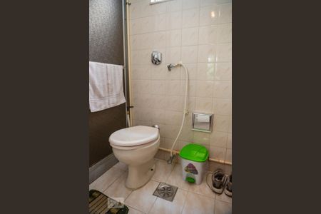 Apartamento à venda com 97m², 3 quartos e sem vagaBanheiro da Suíte