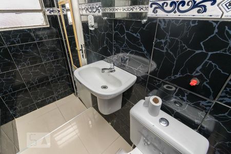 Apartamento para alugar com 180m², 2 quartos e sem vaga Apartamento para alugar com 180m², 2 quartos e sem vagaBanheiro Social