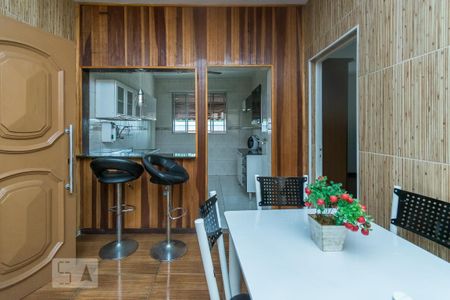 Apartamento para alugar com 180m², 2 quartos e sem vaga Apartamento para alugar com 180m², 2 quartos e sem vagaSala de Jantar