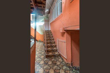Apartamento para alugar com 180m², 2 quartos e sem vaga Apartamento para alugar com 180m², 2 quartos e sem vagaEscada de acesso ao imóvel