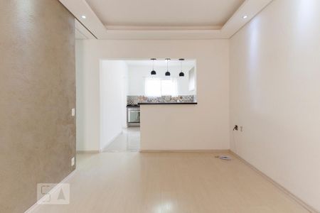 sala de apartamento para alugar com 3 quartos, 77m² em Vila Iza, Campinas