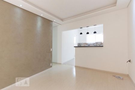 sala de apartamento para alugar com 3 quartos, 77m² em Vila Iza, Campinas