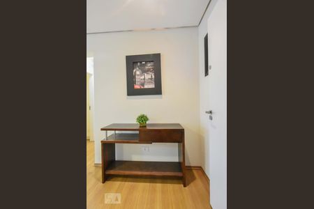 Apartamento para alugar com 79m², 2 quartos e 1 vagaHall