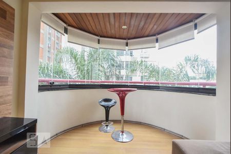 Apartamento para alugar com 79m², 2 quartos e 1 vagaVaranda