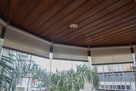 Apartamento para alugar com 79m², 2 quartos e 1 vagaVaranda