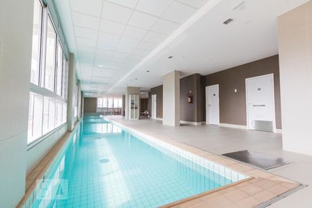 Studio para alugar com 40m², 1 quarto e 1 vagaPiscina