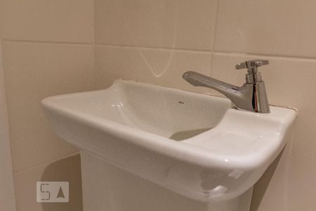 Apartamento para alugar com 105m², 3 quartos e 2 vagasBanheiro de Serviço