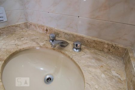 Apartamento à venda com 100m², 2 quartos e 1 vagaBanheiro 2