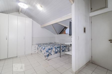 Casa de condomínio para alugar com 94m², 3 quartos e 1 vaga
