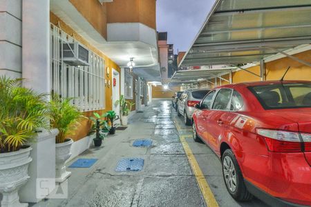 Casa de condomínio para alugar com 94m², 3 quartos e 1 vaga