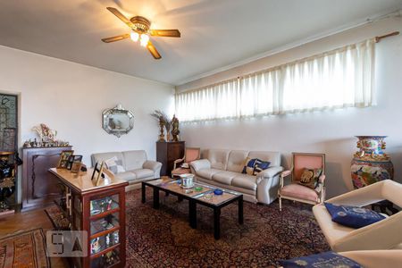 Sala de casa à venda com 3 quartos, 460m² em Jardim Leonor, São Paulo