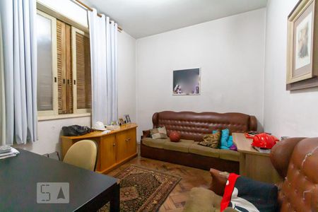 Casa à venda com 460m², 3 quartos e 7 vagasEscritório