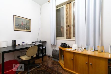 Casa à venda com 460m², 3 quartos e 7 vagasEscritório