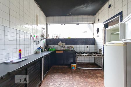 Casa à venda com 460m², 3 quartos e 7 vagasCozinha auxiliar