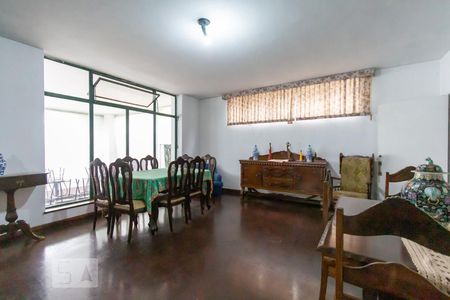 Casa à venda com 460m², 3 quartos e 7 vagasSalão de festas