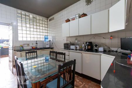 Casa à venda com 460m², 3 quartos e 7 vagasCozinha