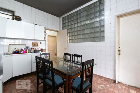 Casa à venda com 460m², 3 quartos e 7 vagasCozinha