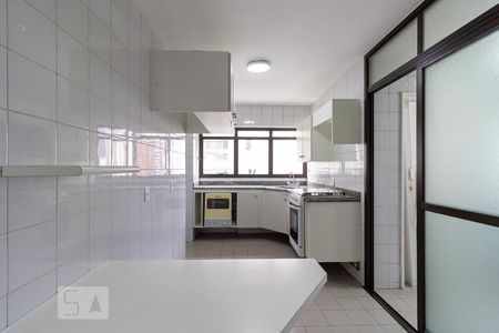 Apartamento para alugar com 98m², 2 quartos e 1 vagaCozinha
