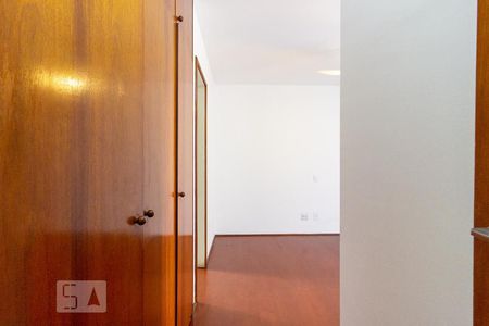 Apartamento para alugar com 98m², 2 quartos e 1 vagaCorredor da Suíte
