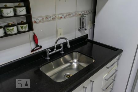 Cozinha de apartamento para alugar com 2 quartos, 62m² em Jardim Santa Emília, São Paulo
