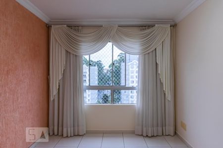 Apartamento para alugar com 62m², 2 quartos e 1 vagaSala