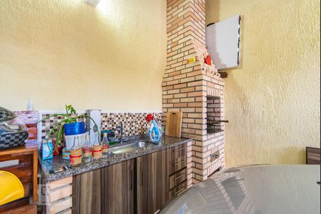 Casa à venda com 96m², 2 quartos e 2 vagasChurrasqueira 