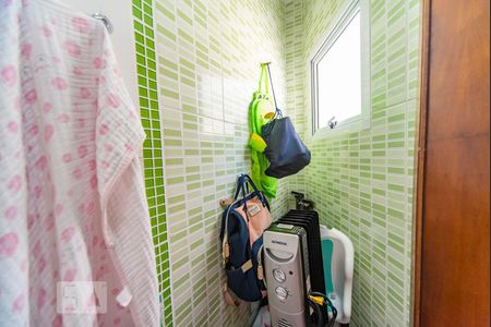 Casa à venda com 96m², 2 quartos e 2 vagasBanheiro do Quarto 2