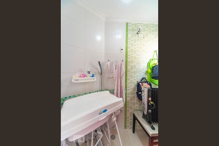 Casa à venda com 96m², 2 quartos e 2 vagasBanheiro do Quarto 2