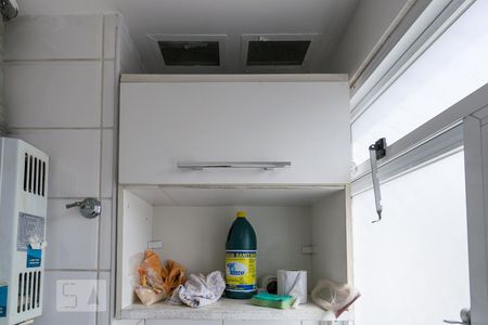 Apartamento para alugar com 58m², 2 quartos e 1 vagaÁrea de Serviço - Armários