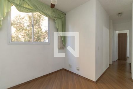 Sala de apartamento para alugar com 3 quartos, 70m² em Sítio Pinheirinho, São Paulo