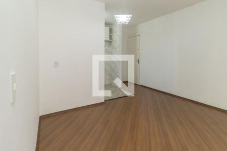 Sala de apartamento para alugar com 3 quartos, 70m² em Sítio Pinheirinho, São Paulo