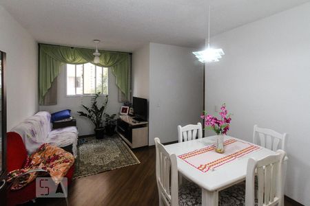Sala de apartamento à venda com 3 quartos, 70m² em Sítio Pinheirinho, São Paulo