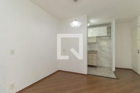Sala de apartamento para alugar com 3 quartos, 70m² em Sítio Pinheirinho, São Paulo
