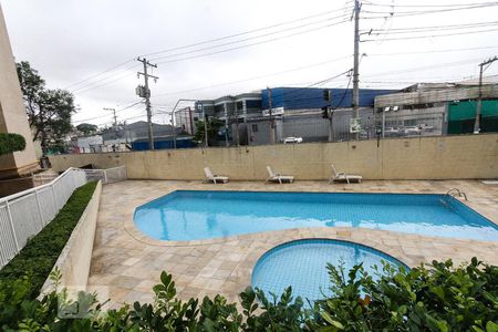 Apartamento à venda com 70m², 3 quartos e 1 vagaÁrea comum - Piscina