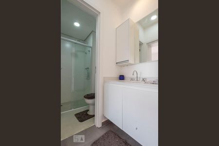 Banheiro de apartamento à venda com 1 quarto, 35m² em Sumarezinho, São Paulo